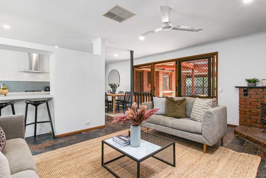 007_Open2view_ID730211-1_Outlook_Drive__Aberfoyle_Park