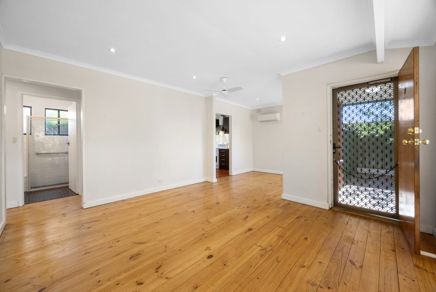 003_Open2view_ID989418-7_4A_Edward_Street__Blackwood